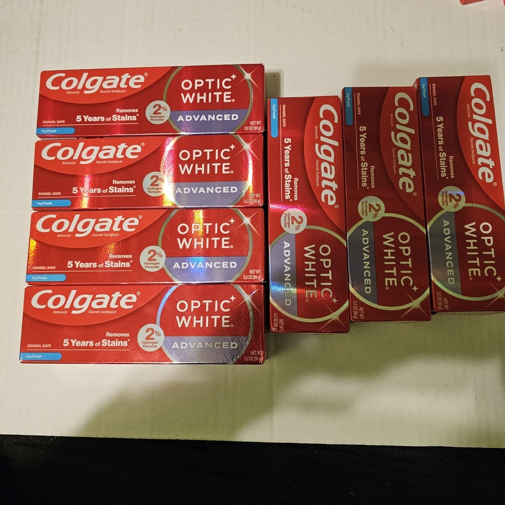 Colgate Optic White Advanced Toothpaste - Red